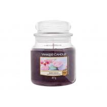 Yankee Candle Berry Mochi   411G    Unisex (Scented Candle)